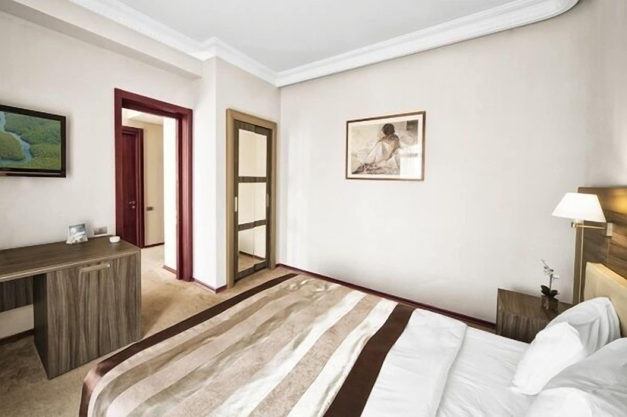 Cruise Hotel Tbilisi Zewnętrze zdjęcie