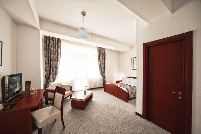 Cruise Hotel Tbilisi Zewnętrze zdjęcie